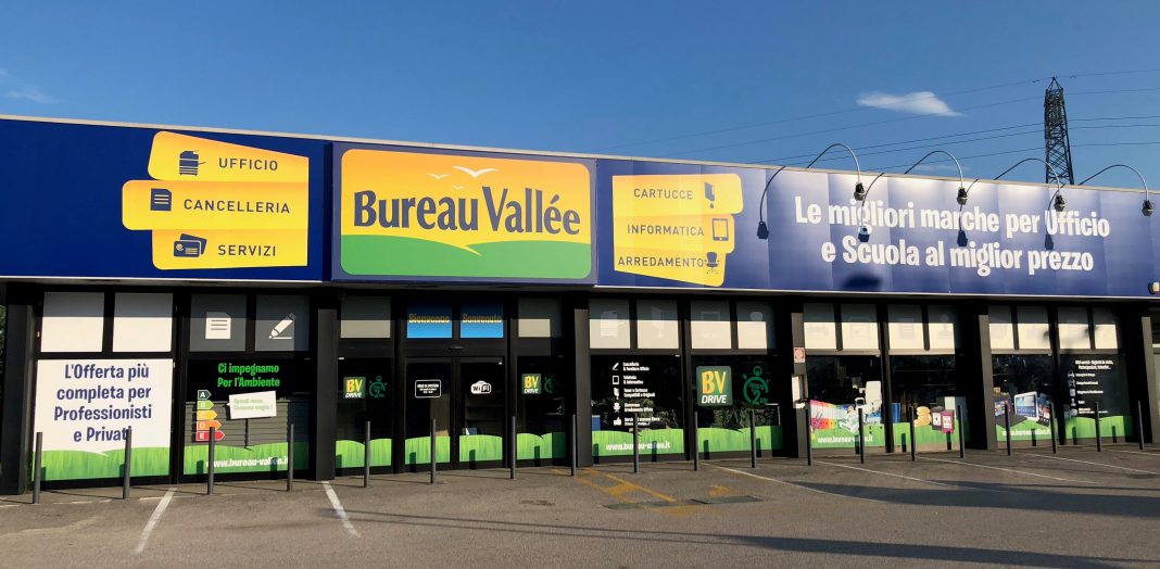 Bureau Vallée vise le milliard de CA - UnEmplacement.com